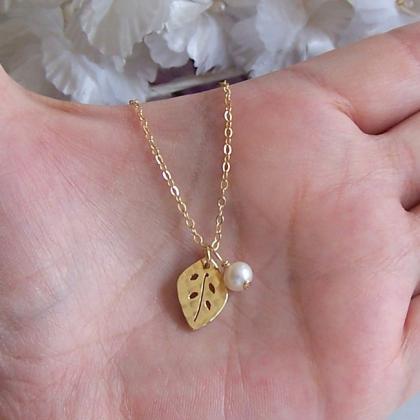 Gold Leaf Necklace, Leaf Pendant, 14k Gold Filled..